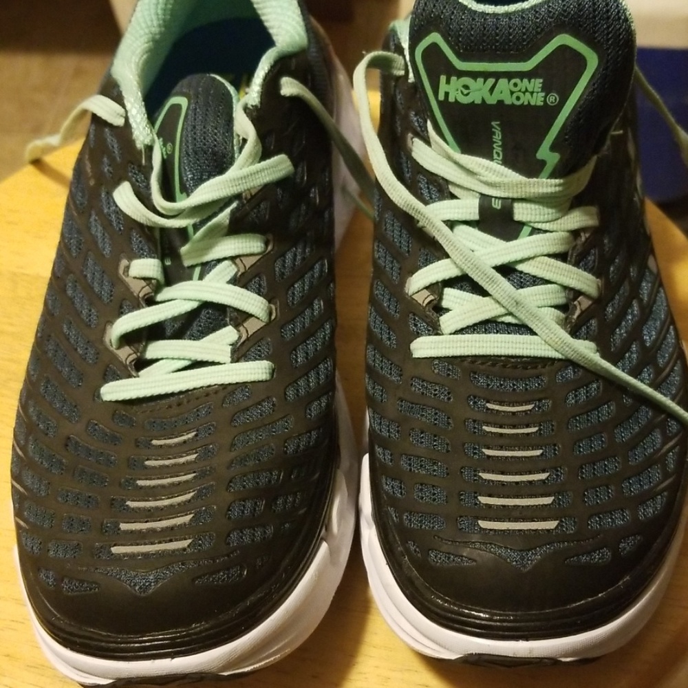 Hoka one one